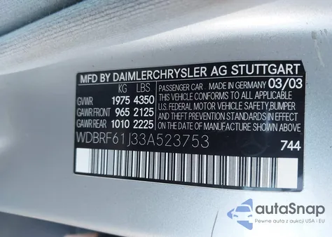 2003 Mercedes-Benz C 240 z USA, uszkodzony, nr VIN WDBRF61J33A523753